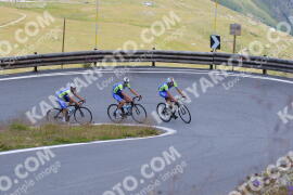 Photo #2431635 | 29-07-2022 12:36 | Passo Dello Stelvio - Peak BICYCLES