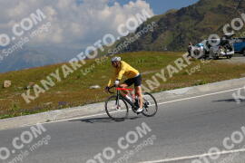 Photo #2384675 | 24-07-2022 11:21 | Passo Dello Stelvio - Peak BICYCLES