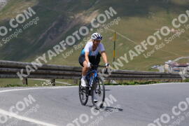 Photo #2393212 | 24-07-2022 13:37 | Passo Dello Stelvio - Peak BICYCLES