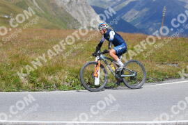 Photo #2486483 | 02-08-2022 12:45 | Passo Dello Stelvio - Peak BICYCLES