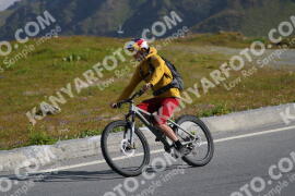 Photo #2378179 | 24-07-2022 09:59 | Passo Dello Stelvio - Peak BICYCLES