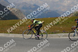 Photo #2394208 | 24-07-2022 14:19 | Passo Dello Stelvio - Peak BICYCLES
