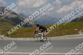 Photo #2393856 | 24-07-2022 13:56 | Passo Dello Stelvio - Peak BICYCLES