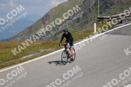 Foto #2411371 | 25-07-2022 12:09 | Passo Dello Stelvio - die Spitze BICYCLES