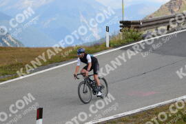 Photo #2423834 | 27-07-2022 11:36 | Passo Dello Stelvio - Peak BICYCLES
