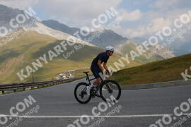 Foto #2377444 | 24-07-2022 09:53 | Passo Dello Stelvio - die Spitze BICYCLES