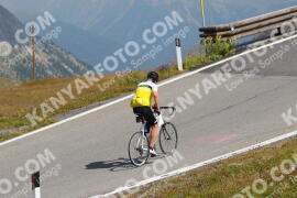 Foto #2401717 | 25-07-2022 11:04 | Passo Dello Stelvio - die Spitze BICYCLES