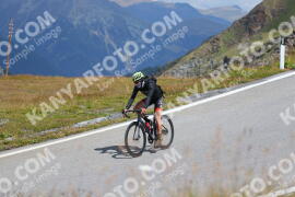 Photo #2430434 | 29-07-2022 12:01 | Passo Dello Stelvio - Peak BICYCLES
