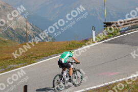 Photo #2401611 | 25-07-2022 11:02 | Passo Dello Stelvio - Peak BICYCLES