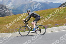 Photo #2410930 | 26-07-2022 12:00 | Passo Dello Stelvio - Peak BICYCLES