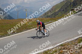 Photo #2409510 | 25-07-2022 11:48 | Passo Dello Stelvio - Peak BICYCLES
