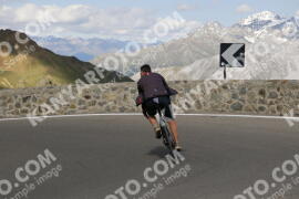 Photo #3212727 | 24-06-2023 16:32 | Passo Dello Stelvio - Prato side BICYCLES