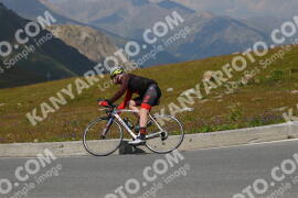 Photo #2393324 | 24-07-2022 13:39 | Passo Dello Stelvio - Peak BICYCLES