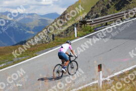 Foto #2429403 | 29-07-2022 11:14 | Passo Dello Stelvio - die Spitze BICYCLES
