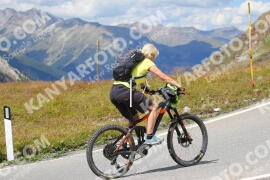 Photo #2490200 | 02-08-2022 15:02 | Passo Dello Stelvio - Peak BICYCLES