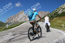 Foto #2556065 | 09-08-2022 11:48 | Pordoi Pass BICYCLES