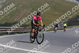 Foto #2379097 | 24-07-2022 10:05 | Passo Dello Stelvio - die Spitze BICYCLES