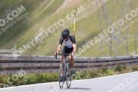 Photo #2486702 | 02-08-2022 12:51 | Passo Dello Stelvio - Peak BICYCLES
