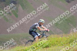 Foto #2433298 | 29-07-2022 13:01 | Passo Dello Stelvio - die Spitze BICYCLES