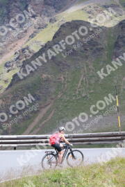 Photo #2433183 | 29-07-2022 13:00 | Passo Dello Stelvio - Peak BICYCLES