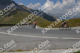 Photo #2392139 | 24-07-2022 13:17 | Passo Dello Stelvio - Peak BICYCLES