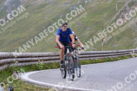 Photo #2434988 | 29-07-2022 13:57 | Passo Dello Stelvio - Peak BICYCLES