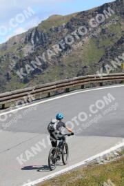 Foto #2429929 | 29-07-2022 11:51 | Passo Dello Stelvio - die Spitze BICYCLES