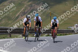 Photo #2391963 | 24-07-2022 13:13 | Passo Dello Stelvio - Peak BICYCLES