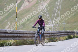 Photo #2413831 | 25-07-2022 13:55 | Passo Dello Stelvio - Peak BICYCLES
