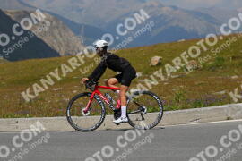 Photo #2393776 | 24-07-2022 13:52 | Passo Dello Stelvio - Peak BICYCLES
