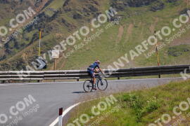 Photo #2409177 | 25-07-2022 11:41 | Passo Dello Stelvio - Peak BICYCLES