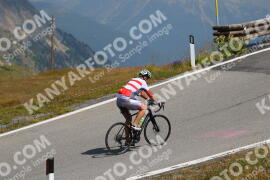 Foto #2408645 | 25-07-2022 11:20 | Passo Dello Stelvio - die Spitze BICYCLES