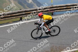 Foto #2411887 | 25-07-2022 12:19 | Passo Dello Stelvio - die Spitze BICYCLES