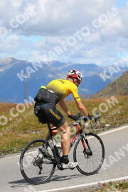 Photo #2485566 | 02-08-2022 12:21 | Passo Dello Stelvio - Peak BICYCLES