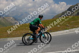 Photo #2384437 | 24-07-2022 11:19 | Passo Dello Stelvio - Peak BICYCLES