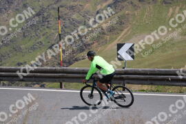Foto #2412583 | 25-07-2022 12:35 | Passo Dello Stelvio - die Spitze BICYCLES