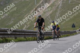 Foto #3194065 | 22-06-2023 15:00 | Passo Dello Stelvio - die Spitze BICYCLES