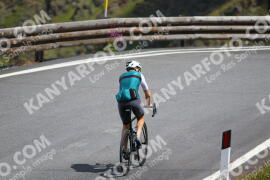 Photo #2430570 | 29-07-2022 12:05 | Passo Dello Stelvio - Peak BICYCLES