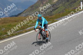 Photo #2413446 | 25-07-2022 13:12 | Passo Dello Stelvio - Peak BICYCLES