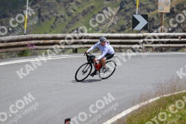 Photo #2422725 | 27-07-2022 12:22 | Passo Dello Stelvio - Peak BICYCLES