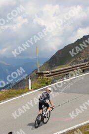 Photo #2422615 | 27-07-2022 12:08 | Passo Dello Stelvio - Peak BICYCLES