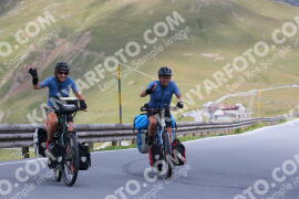 Photo #2410948 | 26-07-2022 12:01 | Passo Dello Stelvio - Peak BICYCLES