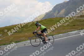 Photo #2380409 | 24-07-2022 10:27 | Passo Dello Stelvio - Peak BICYCLES