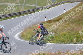 Foto #2400863 | 25-07-2022 10:56 | Passo Dello Stelvio - die Spitze BICYCLES