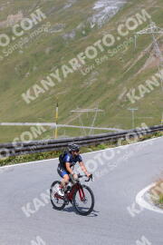 Photo #2430038 | 29-07-2022 11:53 | Passo Dello Stelvio - Peak BICYCLES
