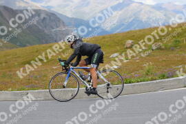 Photo #2411353 | 26-07-2022 12:46 | Passo Dello Stelvio - Peak BICYCLES