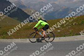 Photo #2391107 | 24-07-2022 12:59 | Passo Dello Stelvio - Peak BICYCLES