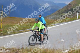 Foto #2433508 | 29-07-2022 13:06 | Passo Dello Stelvio - die Spitze BICYCLES