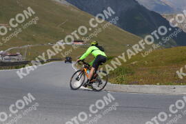 Photo #2391136 | 24-07-2022 12:59 | Passo Dello Stelvio - Peak BICYCLES