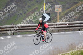 Photo #2423187 | 27-07-2022 14:12 | Passo Dello Stelvio - Peak BICYCLES